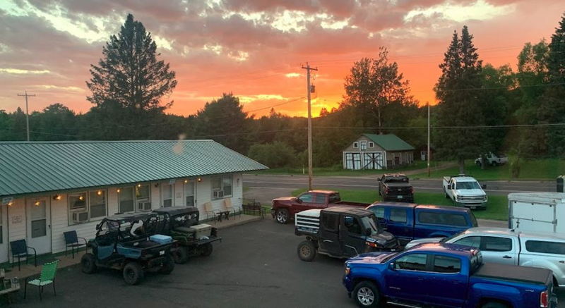 Adventure Motel - From Web Listing (newer photo)